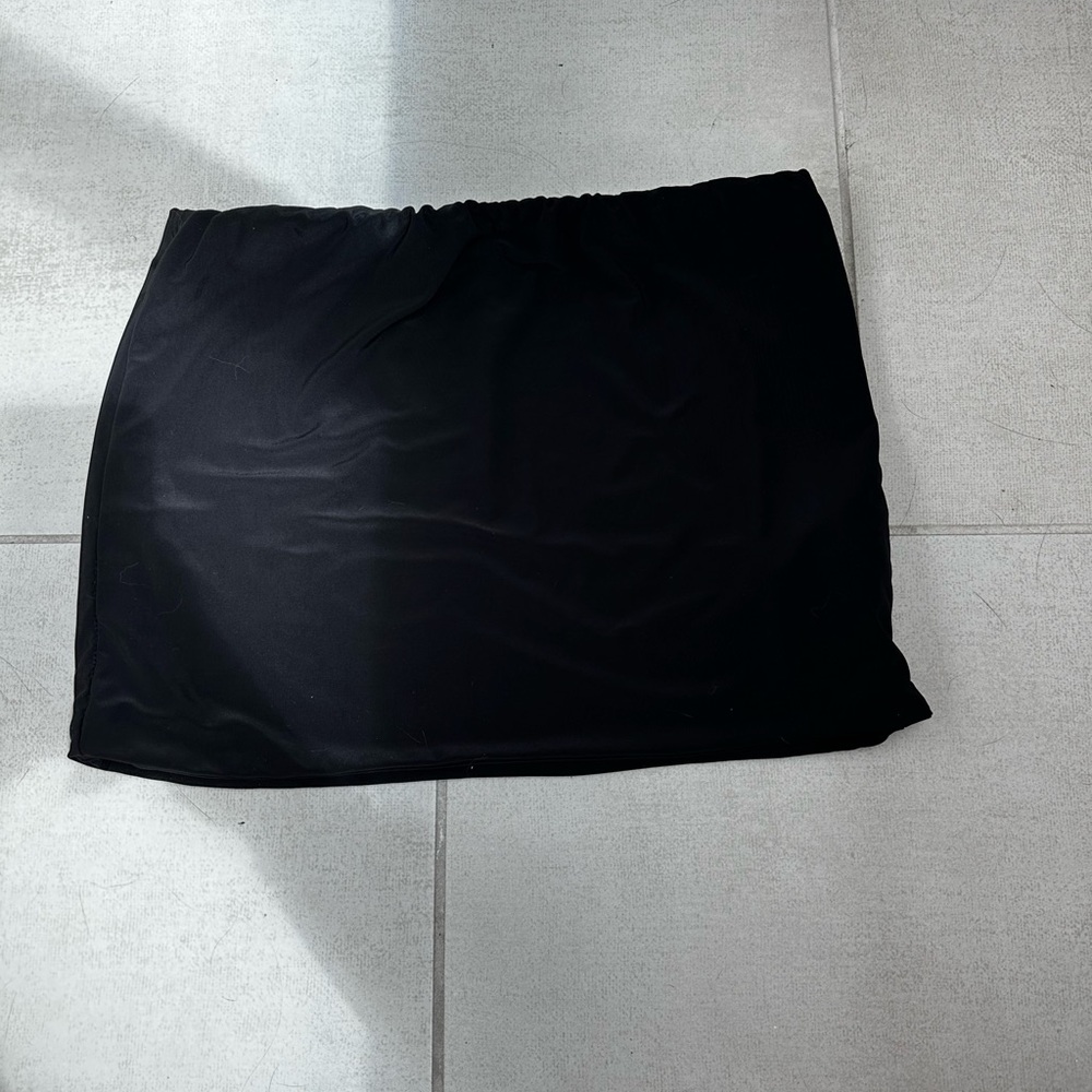 PrettyLittleThing Elegant Black Mini Skirt